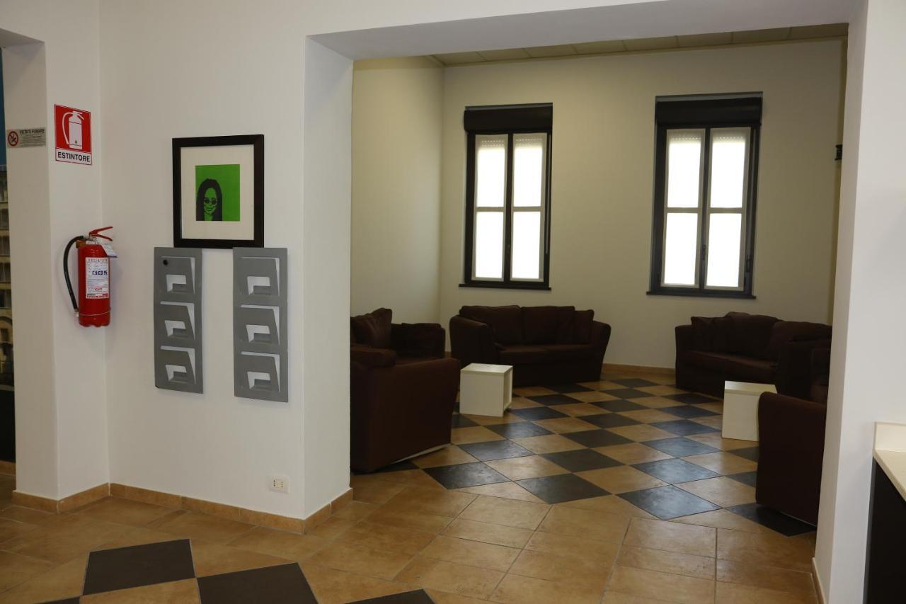 Student'S Hostel Parma Dış mekan fotoğraf