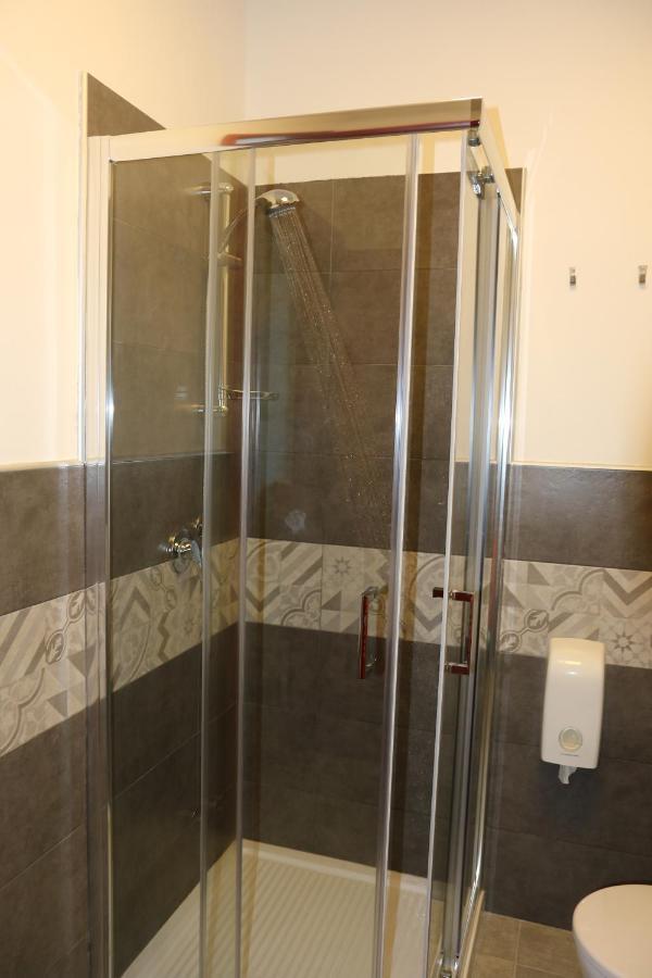 Student'S Hostel Parma Dış mekan fotoğraf