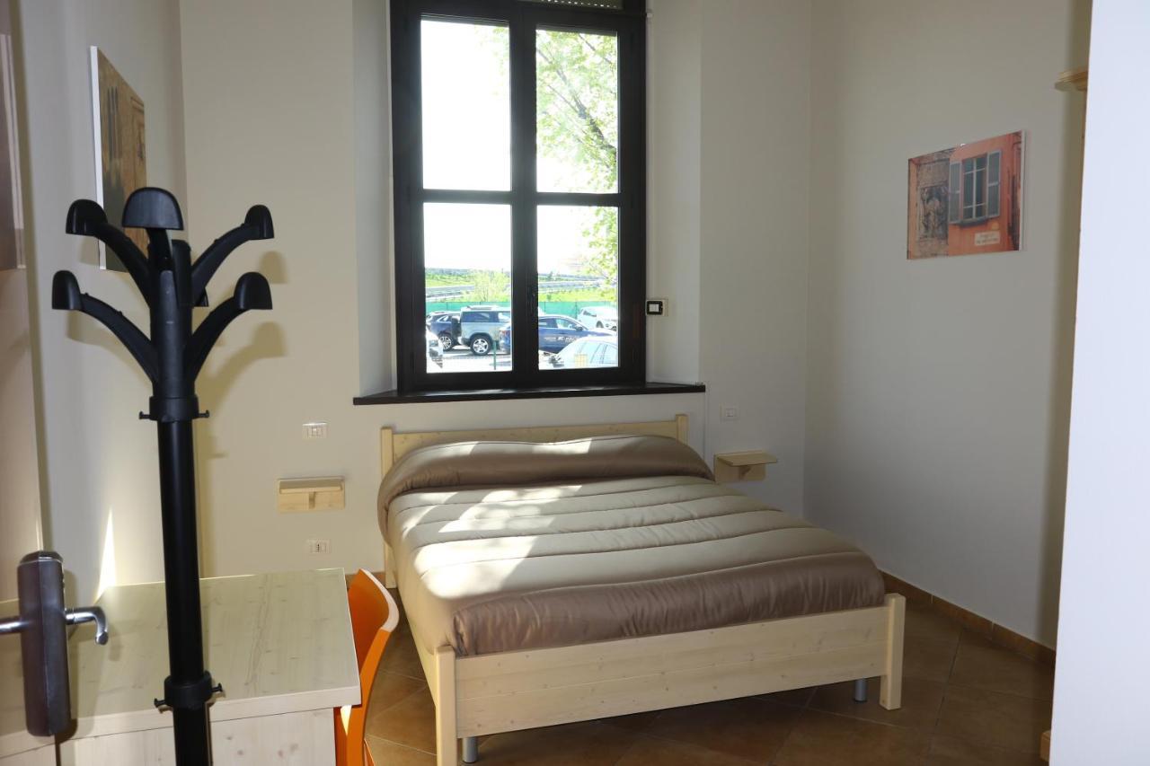Student'S Hostel Parma Dış mekan fotoğraf