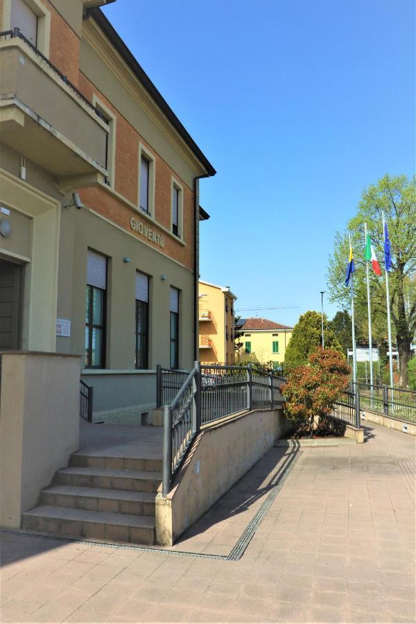 Student'S Hostel Parma Dış mekan fotoğraf