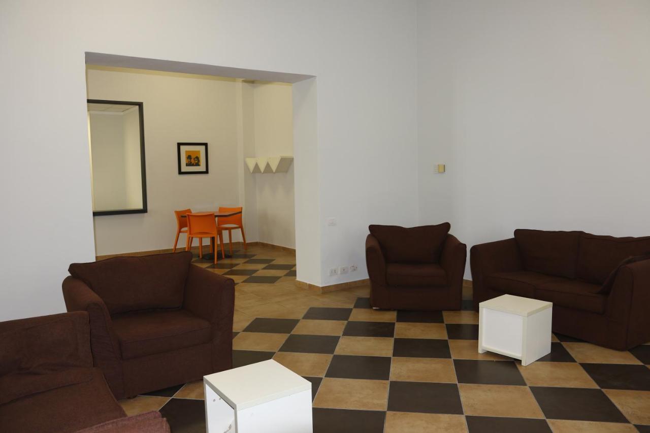 Student'S Hostel Parma Dış mekan fotoğraf