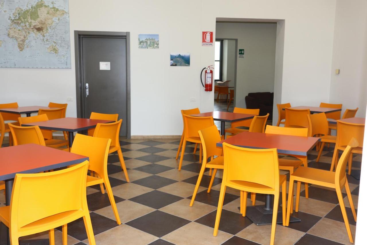 Student'S Hostel Parma Dış mekan fotoğraf