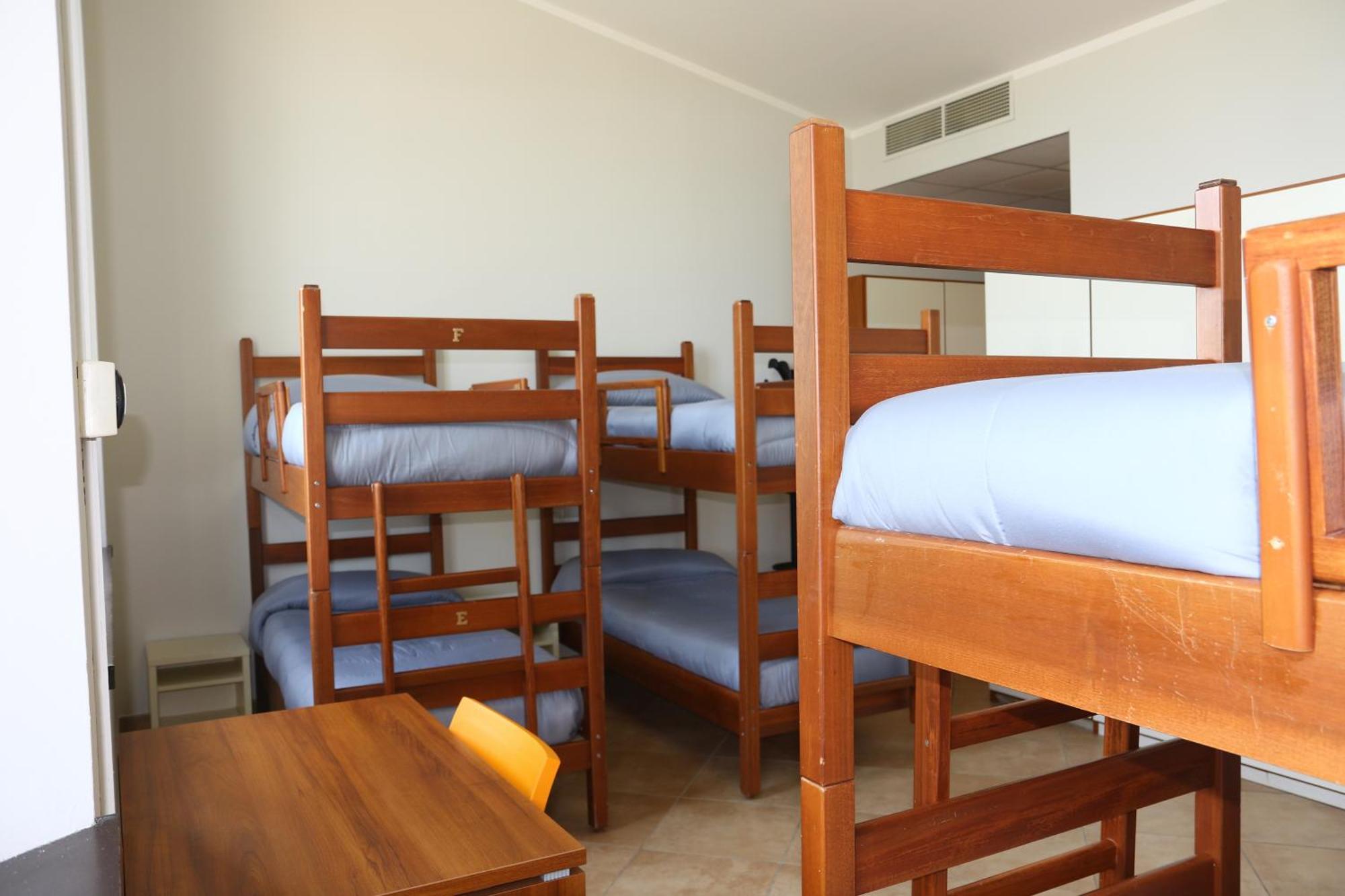 Student'S Hostel Parma Dış mekan fotoğraf